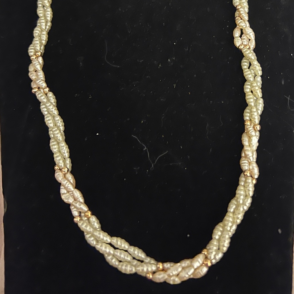 Elegant Baroque Freshwater Pearl Twisted Necklace